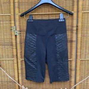 ATHLETA Delancey Gleam Moto Short pull on comfort biker shorts textured XXS